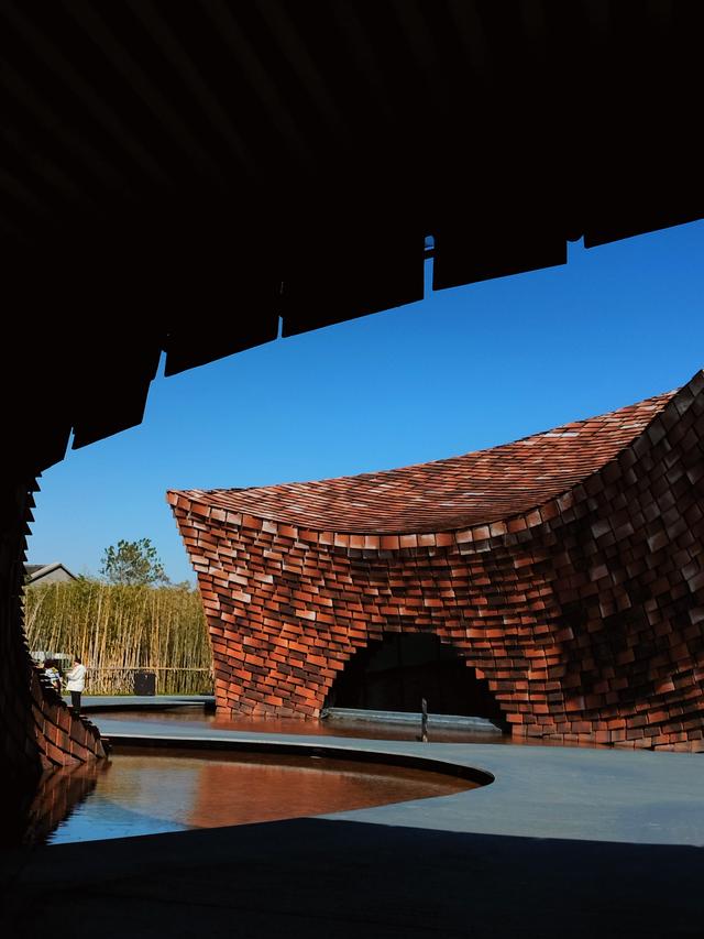 蜀山陶韵：古南街·陶二厂·石坝行记