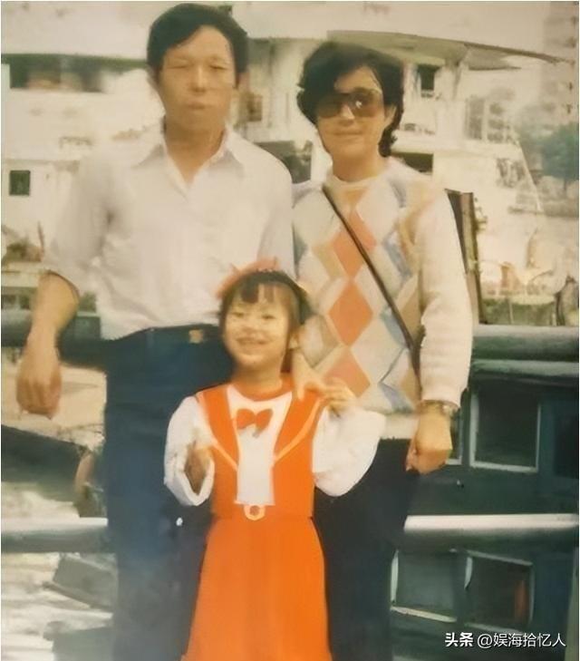 43岁潘晓婷无人敢娶，身材傲人资产超8亿，潘爸爸后悔当初管太严