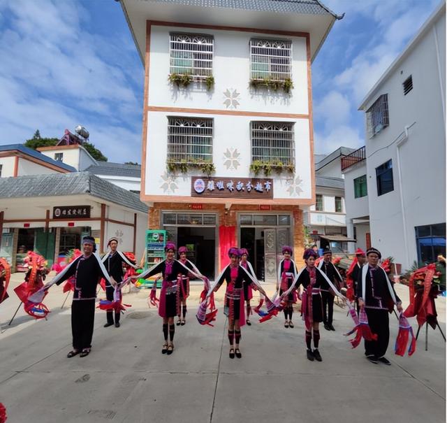山海间的苗寨原乡：雅啦咪山海情民宿的本真文化旅居