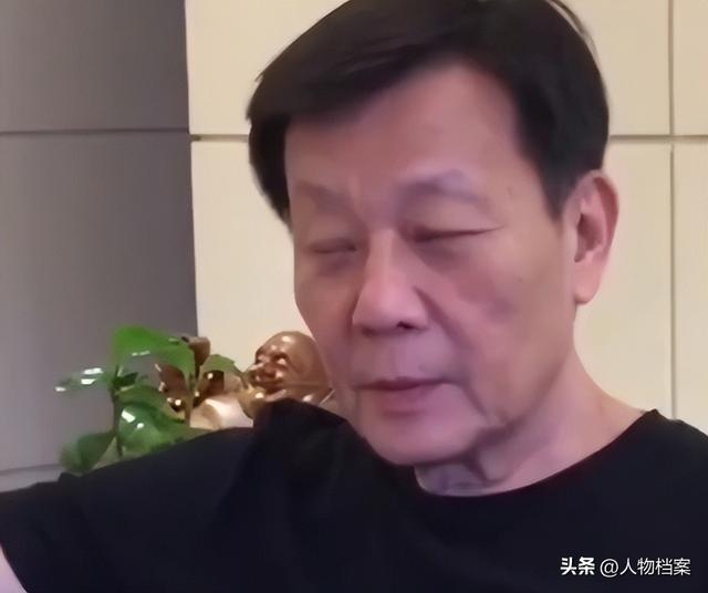 一妻一妾住楼上楼下，三人一同生活30多年，71岁的寇世勋太离谱