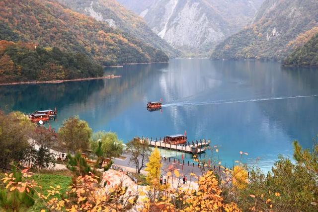 天池「初妆」，素颜静好