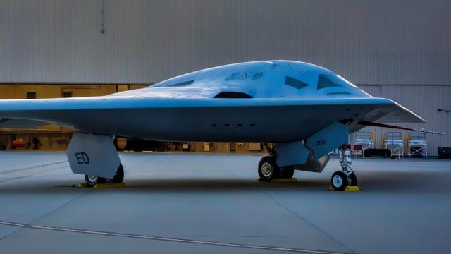 AI革命降临战略轰炸：B-21突袭者配置暴露美第六代战机自主化水平