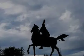 句句不提情，句句戳人心图片