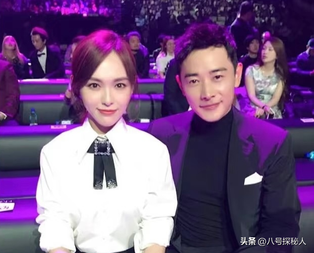 婚变传闻后，罗晋携任素汐与母亲去祈福，撕碎了唐嫣最后一丝体