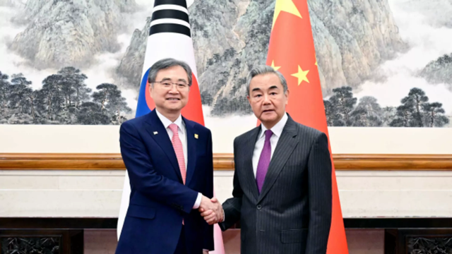 韩国外长刚离开北京，李在明就说出心里话，中美之间他已做出选择
