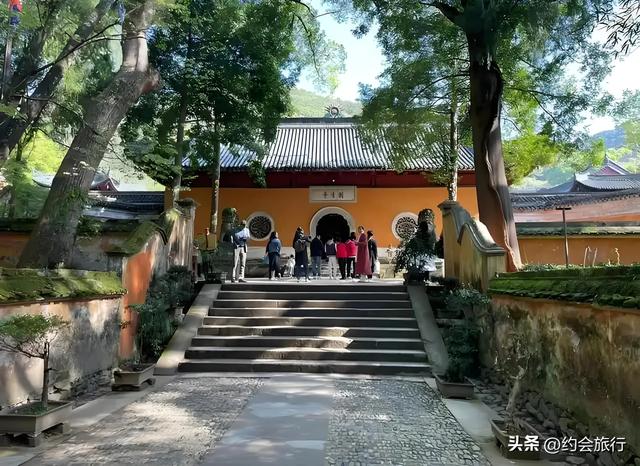 5A国清寺倒贴？免门票，2元吃撑，25元住宿？​是“傻”还是佛？