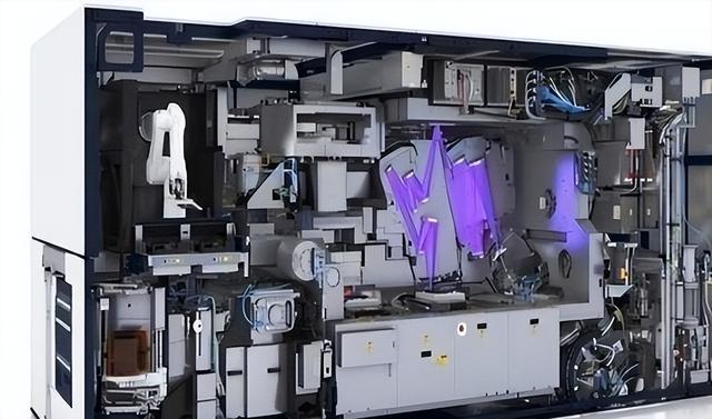 257台光刻机，7500亿元！荷兰突然宣布，外媒：恐有“灭顶之灾”