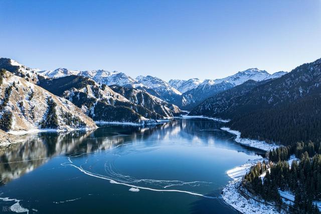 南方小土豆到了乌鲁木齐才知道，什么是离天空最近的大城市