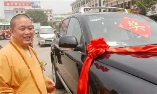 令人意外的是，继释永信被带走“翻车”后，被牵连最惨的人竟是她