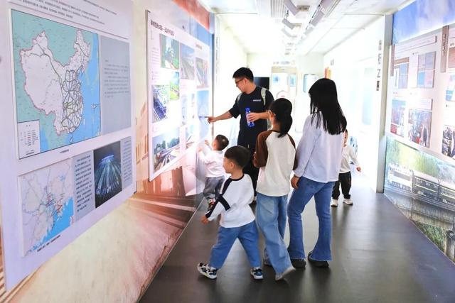 三条高铁并行！桥下还有“宝藏”，等你发现！