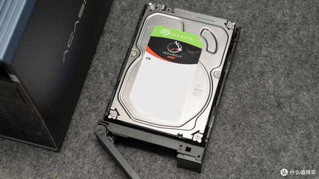 五款热门硬盘盒对比｜铁威马、绿联、优越者、奥睿科，阿卡西斯