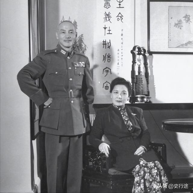 蒋介石败逃台湾之前，谁在掌管台湾，为啥老蒋一去他要拱手奉上？