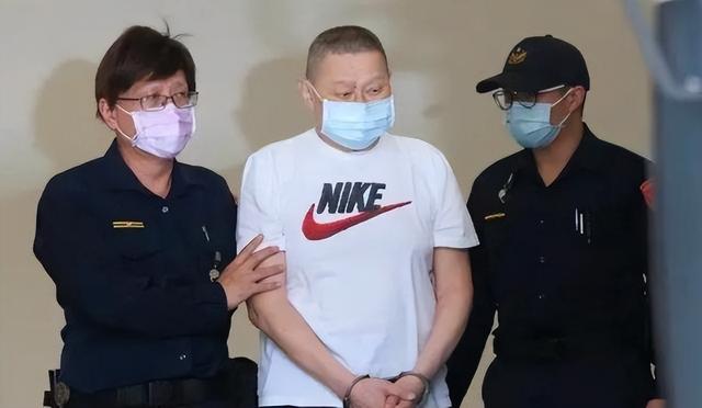 包养情人无数，娶初中同学女儿为妻，玩老婆闺蜜，嗜色如命的富豪