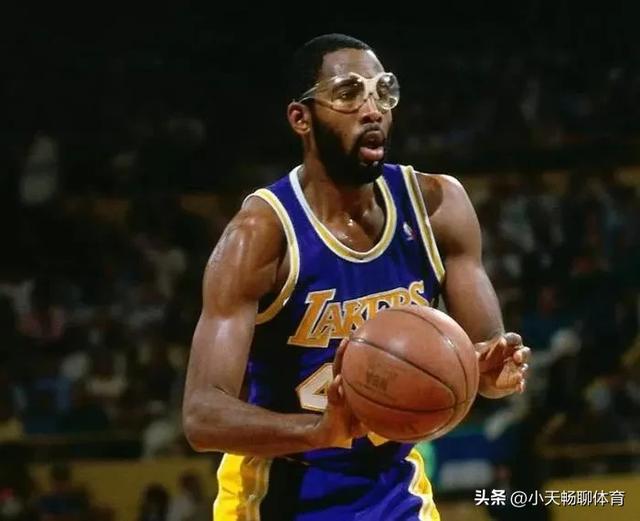 NBA历史前十小前锋排名，甜瓜第8，杜兰特第5，第一没悬念