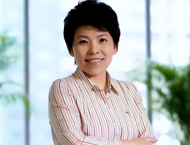 涉贪腐被带走	、败光20亿、移民改国籍，邓亚萍身上的谣言太离谱