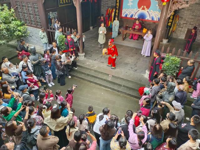 【 “雨” 你相约】国庆假期圆满收官！石泉文旅市场“热”力全开，魅力再升级！