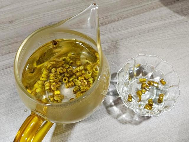 新鲜铁皮石斛多少钱一斤 2025年新鲜铁皮石斛多少钱一斤啊