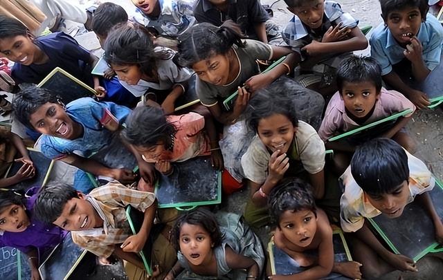 黄平：我到过印度的贫民窟，那是中国人无法想象的第三世界