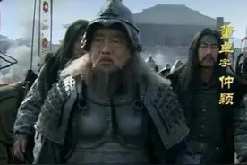 董卓只带三千人入京，洛阳有数万兵马，为何董卓能迅速掌握朝政？图片