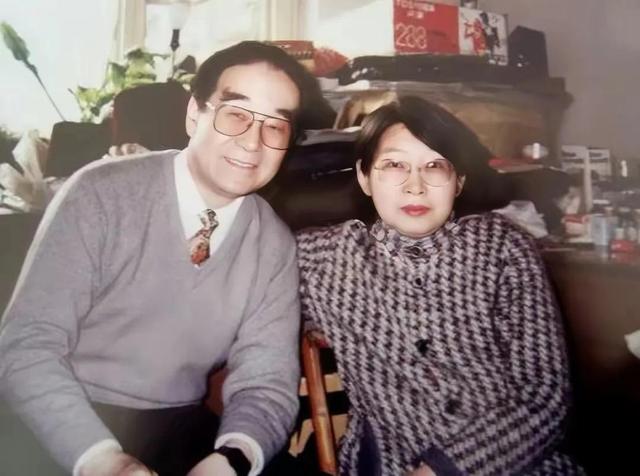 孔令华离世后，李敏一人拉扯家庭，孔东梅坦言：妈妈的命其实很苦