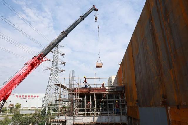 瑞昌市核物理应用研究院先进加速器研发应用中心建设项目子项二：坚守岗位赶工期 跑出建设“加速度”