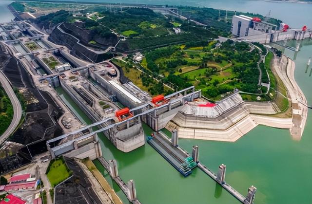 三峡大坝“账本”曝光！投资2500亿，运行20余年，如今回本多少？