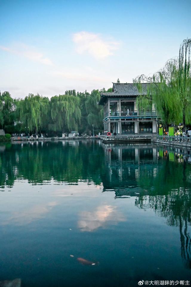 抓住夏天的尾巴，在济南来一场免费的泉水泼水大战！