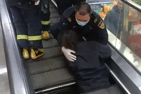 上海一女子半截身体被“卷”入电梯一事已成立调查组，结果公布之前这些问题值得提醒！图片