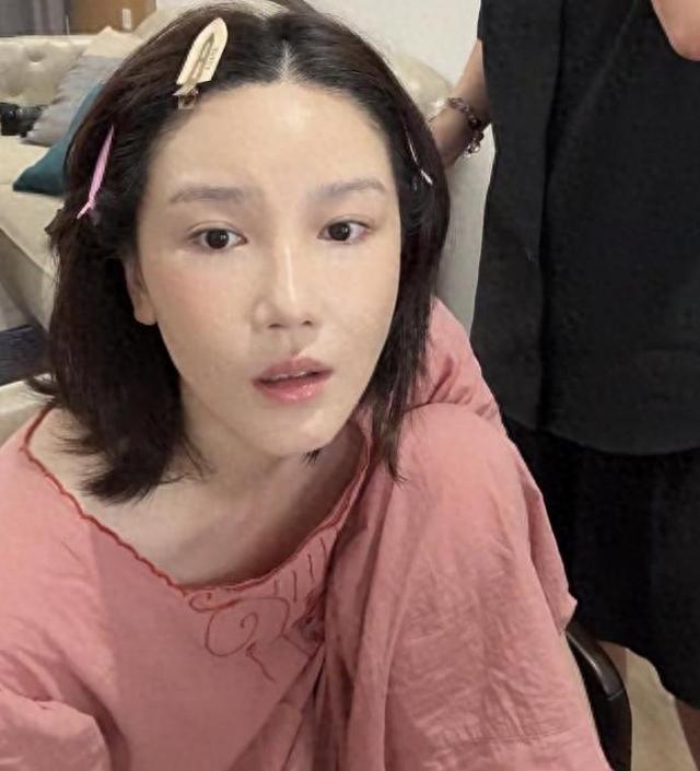 长得“歪瓜裂枣”，整得“美若天仙”，这5位女星都靠脸逆天改命