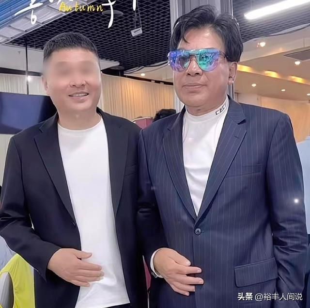 北京富二代大婚，央视主持人主持，朱时茂白雪现身，曝鲜花30万元
