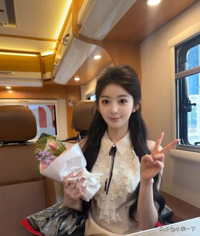 北京艺考第一胡馨怡，考试被当场擦妆五次素颜美到犯规 长相太标准