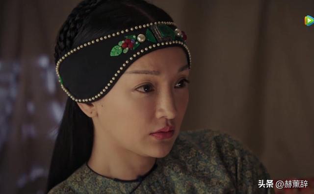 50岁周迅头发花白	，瘪嘴模样一脸老态认不出，无儿无女成最大遗憾