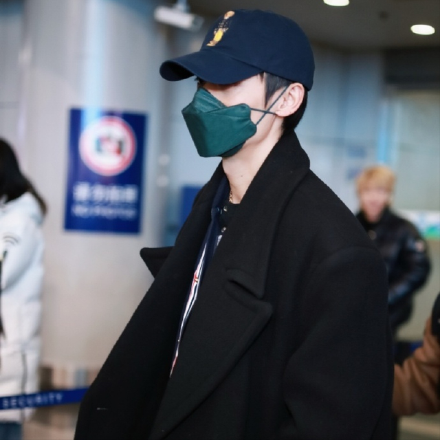 2026央视跨年晚会阵容曝光，看完路透和明星名单，厕所都不敢上了