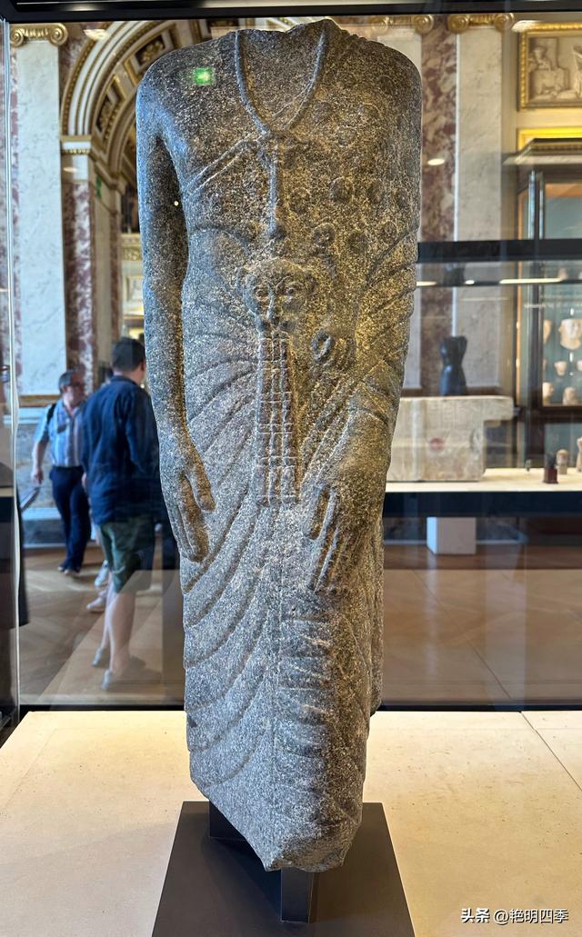 欧游杂记（8）‖ 卢浮宫，让人眼花缭乱而又惊叹不已