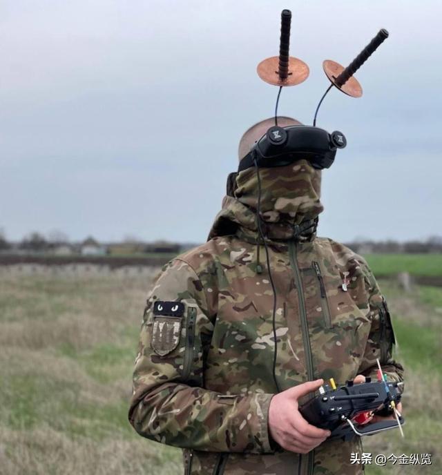 乌克兰最致命士兵曝光！"螃蟹"臂章成死亡标记，俄乌战场现新杀器