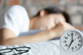 拍打这3个部位，改善睡眠质量！坚持每天五分钟，轻松入眠！图片