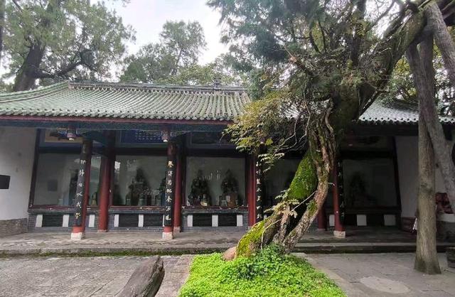 参观勉县武侯祠