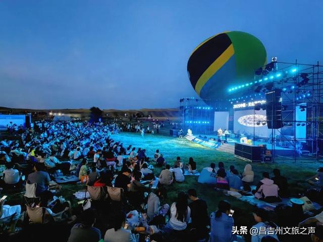 天山为幕，雪峰为卷——天山户外大本营成为旅游新地标