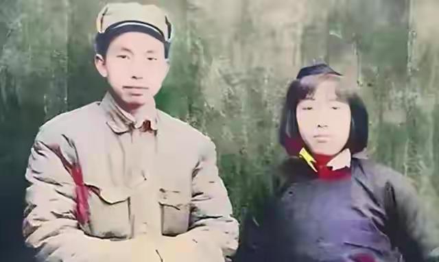 她15入党，17岁摆了两桌饭和主席成亲，如今93岁却深居简出
