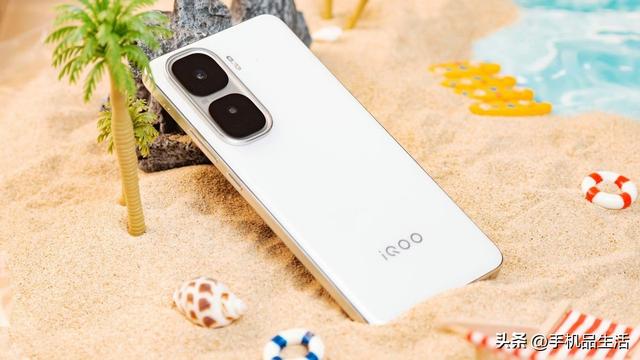 红米K80至尊版、iQOO Neo10 Pro+和一加Ace5至尊版选哪个？