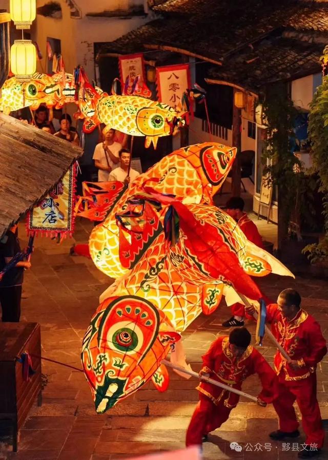 这场“天天见”的非遗夜游，藏着黟县夏夜所有浪漫 | 皖美夏日