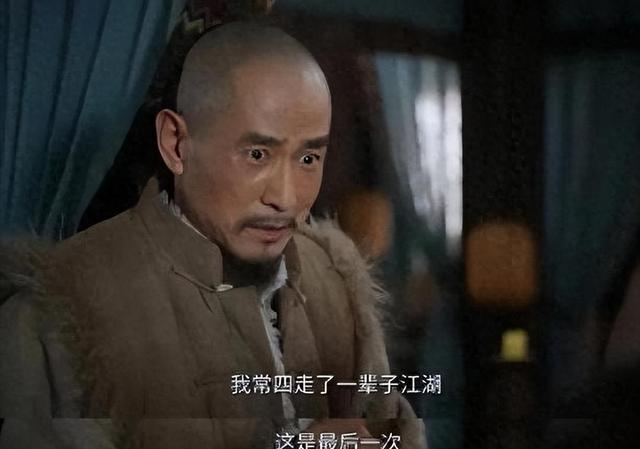 54岁凭央视大剧一夜爆火，如今又父子同台飙戏，17岁儿子比他还帅