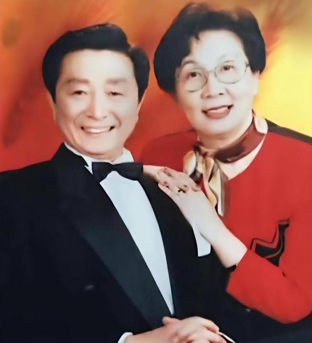 86岁宋世雄现状：定居北京老到认不出，托举儿女成才却都不在身边