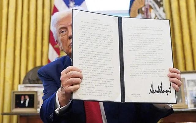 8国已派兵过台海，白宫通告全球，不许改变现状，解放军3路出动