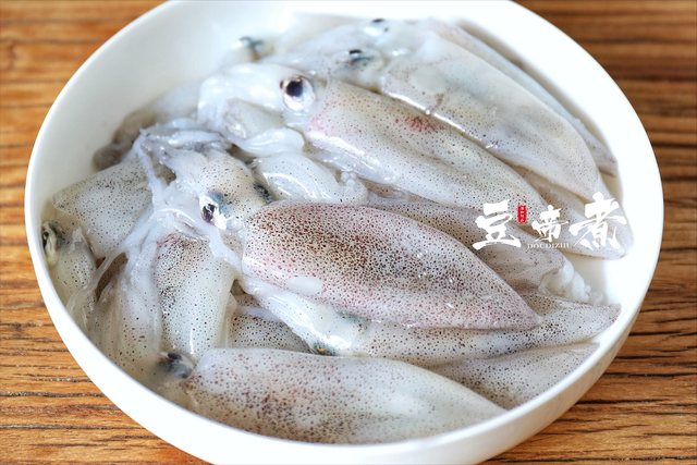 沿海人偷偷告诉你，怎么挑选鱿鱼、如何烹煮才会鲜美又鲜脆