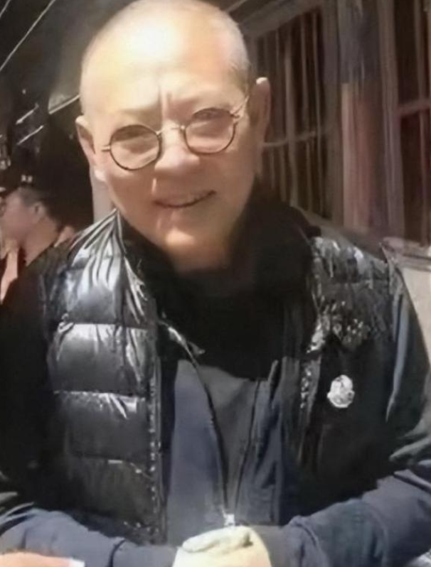 被造谣1个月后	，参与香港火灾救援的李连杰，实现了“口碑暴涨	”