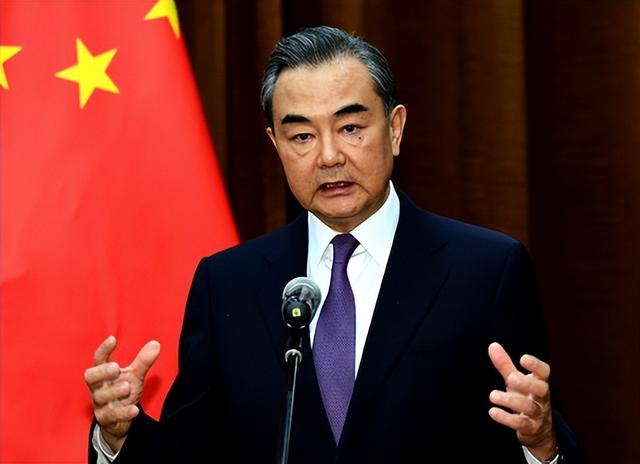 特朗普下达全面封锁令	，没收中国香港油轮，威胁到了中国能源命脉