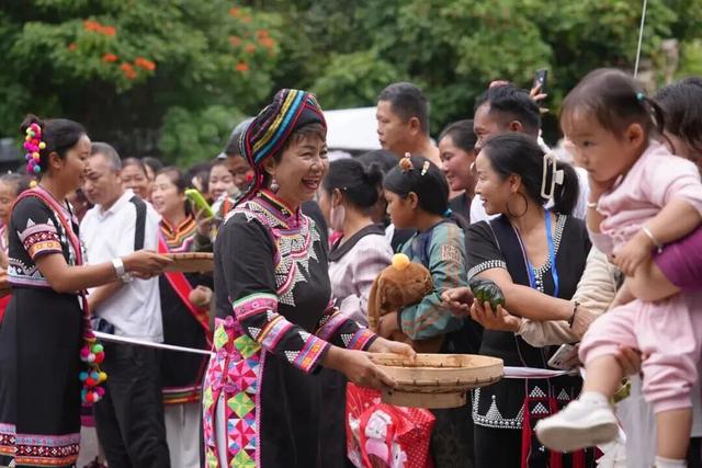 美团旅行2025国庆假期观察：普洱上榜酒店预订增幅Top10目的地