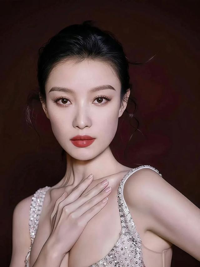 嘴唇最性感的15位女星，到底有多撩人？辛芷蕾令人惊艳