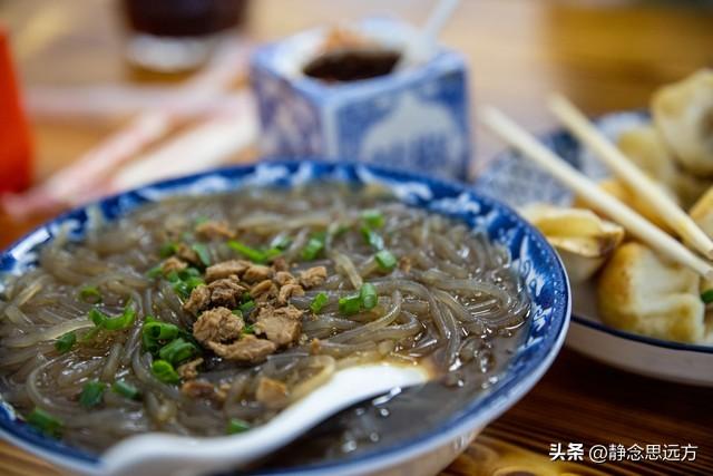 退休去旅行顺道看望几位老同学，我才发现：多年的同学情也淡如水